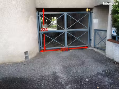 location garage 11m2 sept deniers