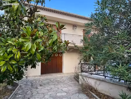 maison quartier résidentiel