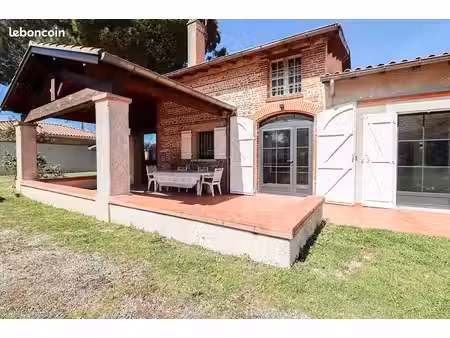 maison 7 pièces 218 m²