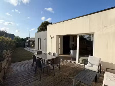 maison de plain-pied récente de 95 m² à plabennec