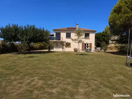 maison familiale 195 m² avec possibilité d'espace indépendant 53 m² – terrain 1 442 m²
