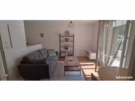 t2 meublé 36 m² avec balcon  parking et piscine – idéal investissement ou résidence princi