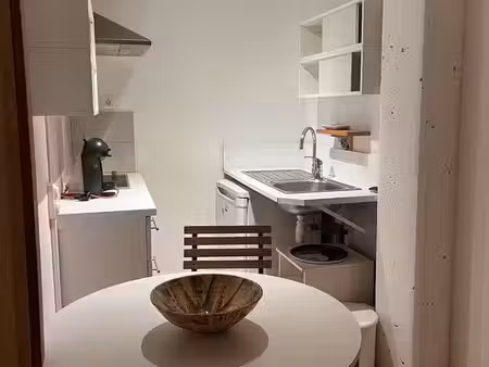 studio meublé et équipé 25 m² — centre-ville d'éauze (accès pmr)
