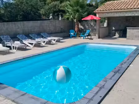 grande maison familiale avec piscine et 5 chambres
