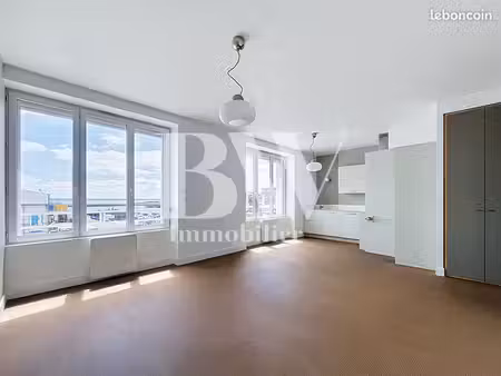 bureaux 61 m² brest