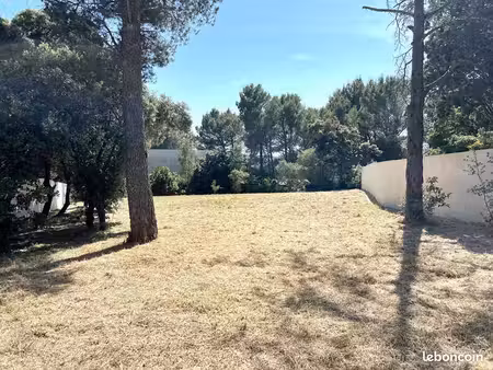 terrain 1 140 m² villeneuve les avignon