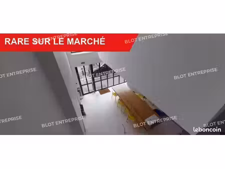 bureau 400 m²