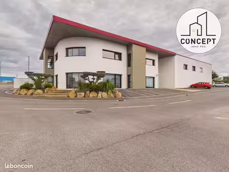 local commercial 185 m² concarneau