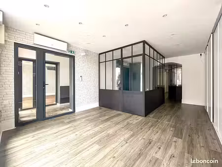 local commercial 126 m² quimper