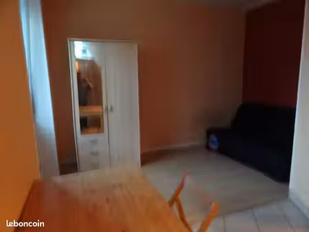 loue studio meublé