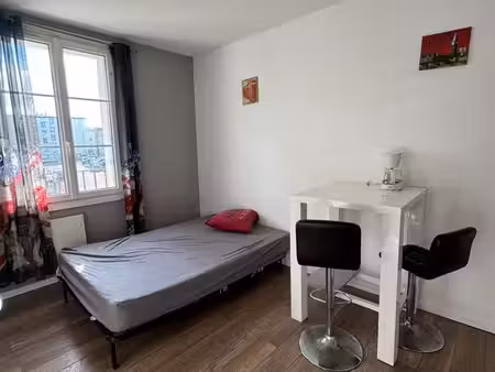 studio meuble proche tram avec wifi