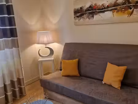 studio meuble ctre.ville - plage a 50m
