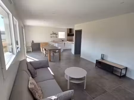 maison à louer à l'année