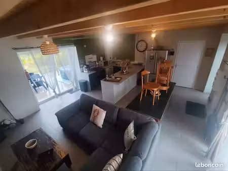 maison 4 chambres - location meublée à l'année