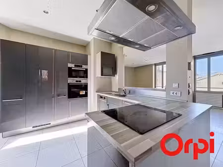 location appartement 3 pièces 78.92 m² à bourgoin-jallieu (38300)  890 €