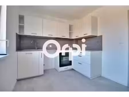 location appartement 4 pièces 89.9 m² à schweighouse-sur-moder (67590)  995 €
