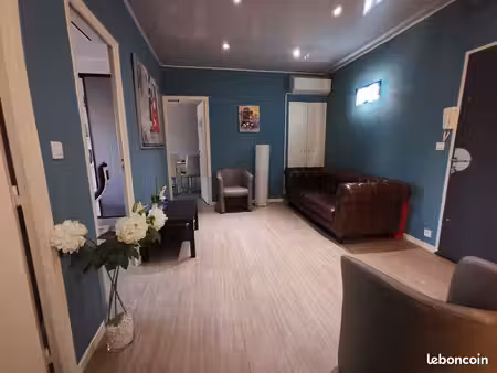 bureau à louer – nîmes ville active – 445 cc