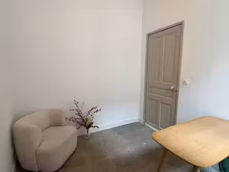 cabinet/bureau en location