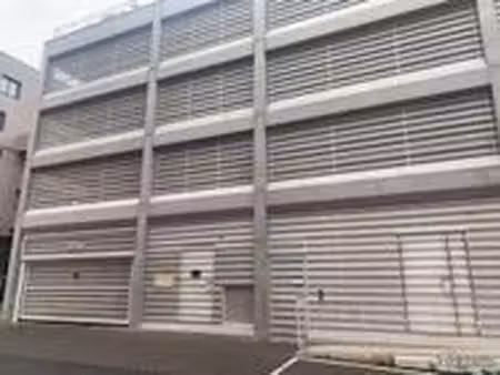 parking/garage couvert bordeaux quai de brazza
