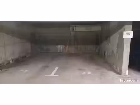 place de parking fermé