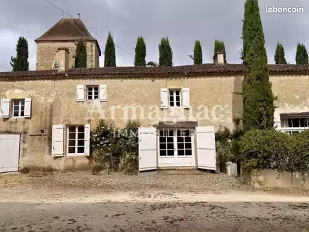 maison 4 pièces 256 m²