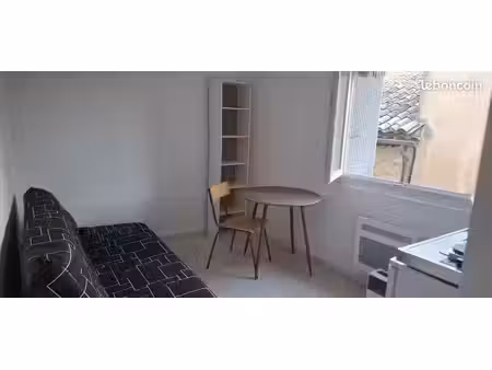 studio à louer – centre-ville bagnols-sur-cèze