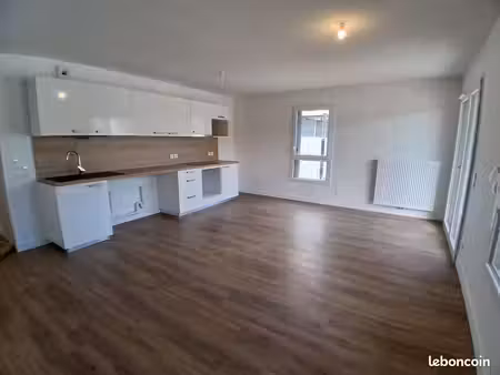 appartement 3 pièces 65 m²
