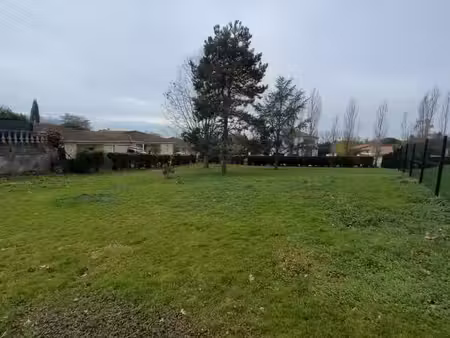 terrain 1 180 m² pin balma