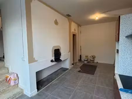 location studio - charges comprises