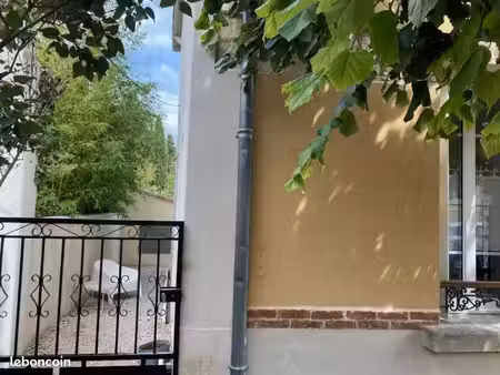 charmant t2 meublé 25m² avec jardin privatif- secteur camplanier- 540 euros hc 620 cc