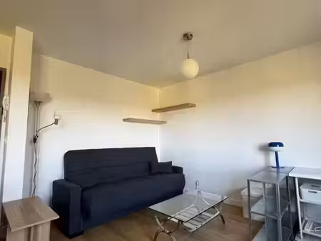 studio meublé nîmes avec place de parking