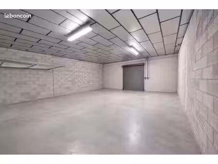 entrepôt 100m2