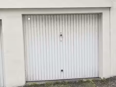 garage / box à proximité de bordeaux