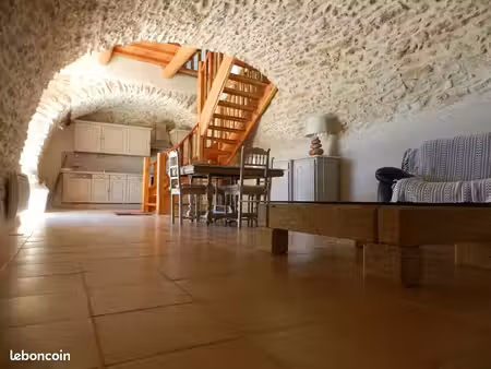 maison en pleine nature de septembre à fin mai 2027