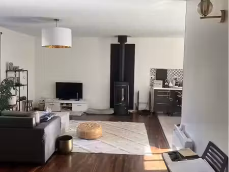 maison à louer au mois