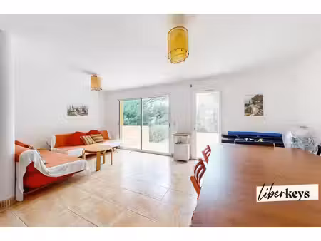 maison familiale de 4 pièces à saint-raphaël / quartier peyron - idéalement située / vue d