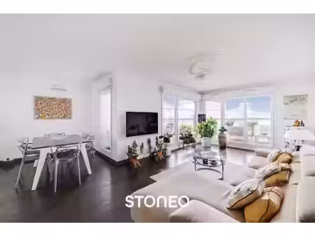 duplex au dernier étage avec terrasses