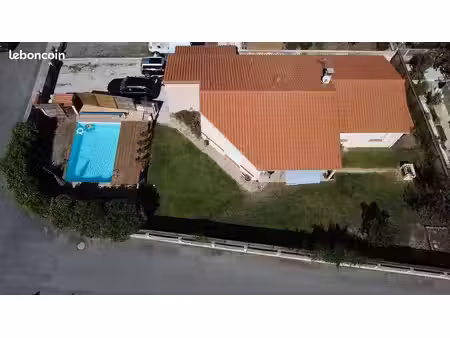 av t5/6 maison individuelle piscine