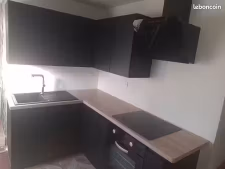 petite maison de village t2 45m² avec garage moto/vélo