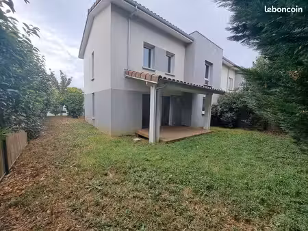 villa t4 avec jardin et garage