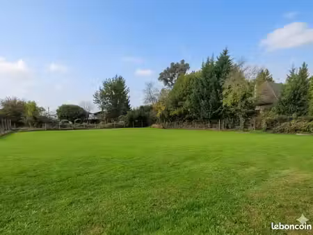 terrain 800 m² cursan