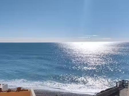 appartement corniche face à la mer