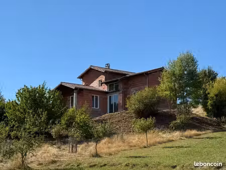 villa 6 pièces 297 m²