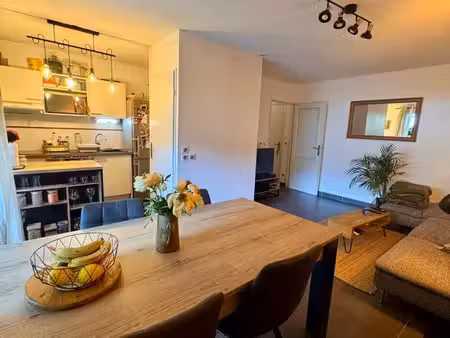 appartement t2 48 m² avec terrasse + garage – le crès