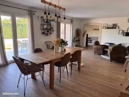 maison familiale de 170 m² avec piscine  jardin sans vis-à-vis et garage à cugnaux