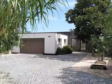 maison contemporaine d'architecte 152 m² - 2016 - rt 2012 - terrain 638 m² - 509 000