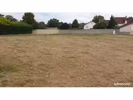terrain 650 m² la brede