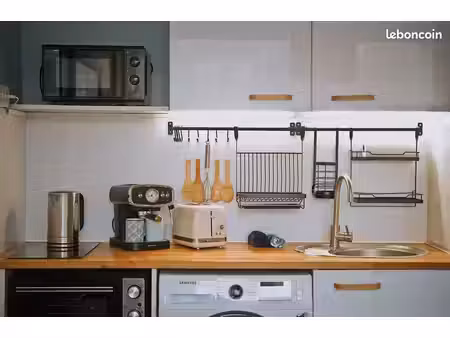 studio plein centre 100% rénové  avec clim