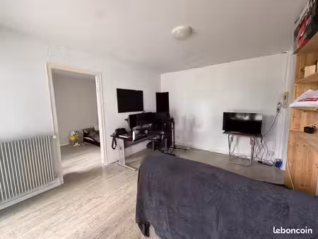 appartement 3 pièces 42 m²