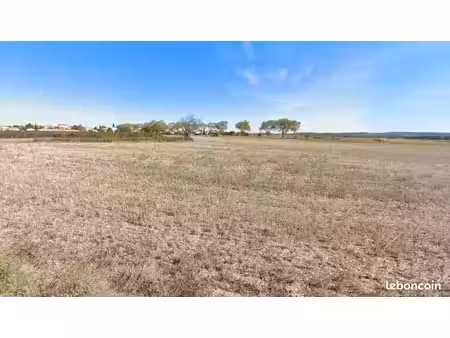 terrain 370 m² alignan du vent
